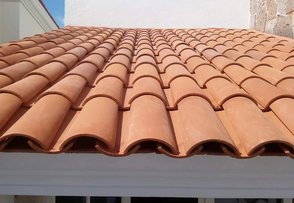 Teja media caña Teja media caña